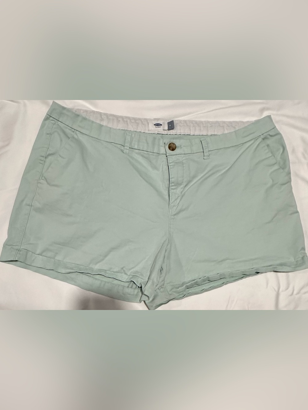 Women’s Old Navy Light Mint Casual Shorts Size 16